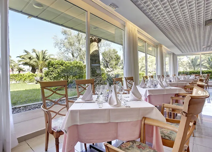 グルーポテル グラン ビスタ ＆ スパ アパートホテル 4*